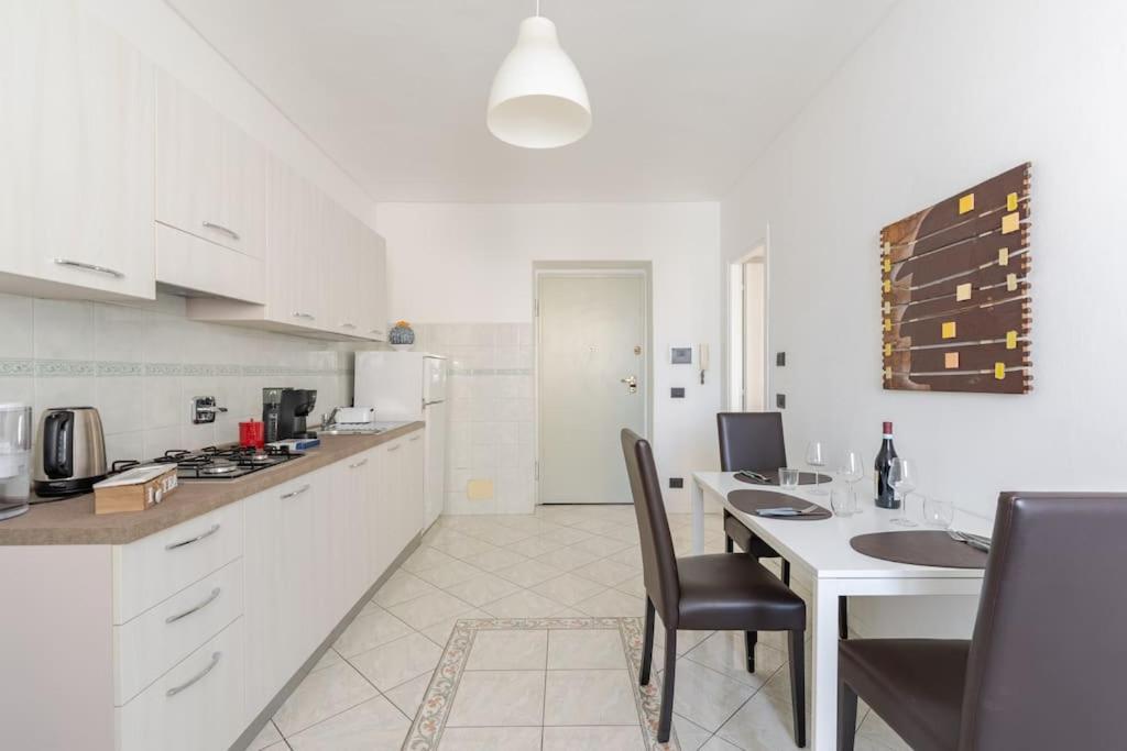 Casa Regina 3, Nel Centro Di Alba! Leilighet Eksteriør bilde